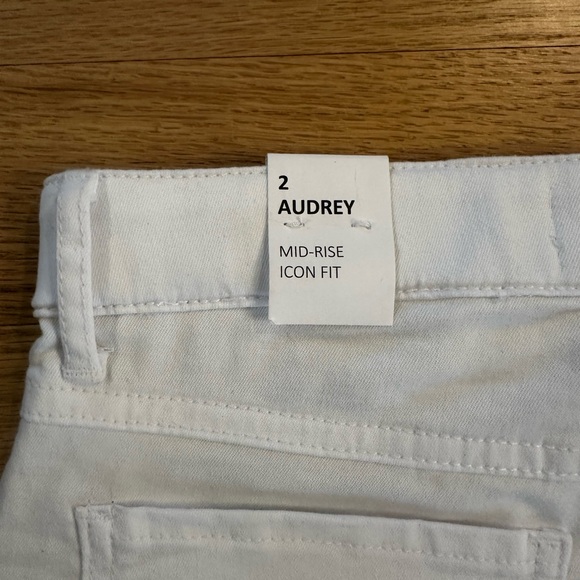 Women's White Tribal Jeans - Picture 8 of 10